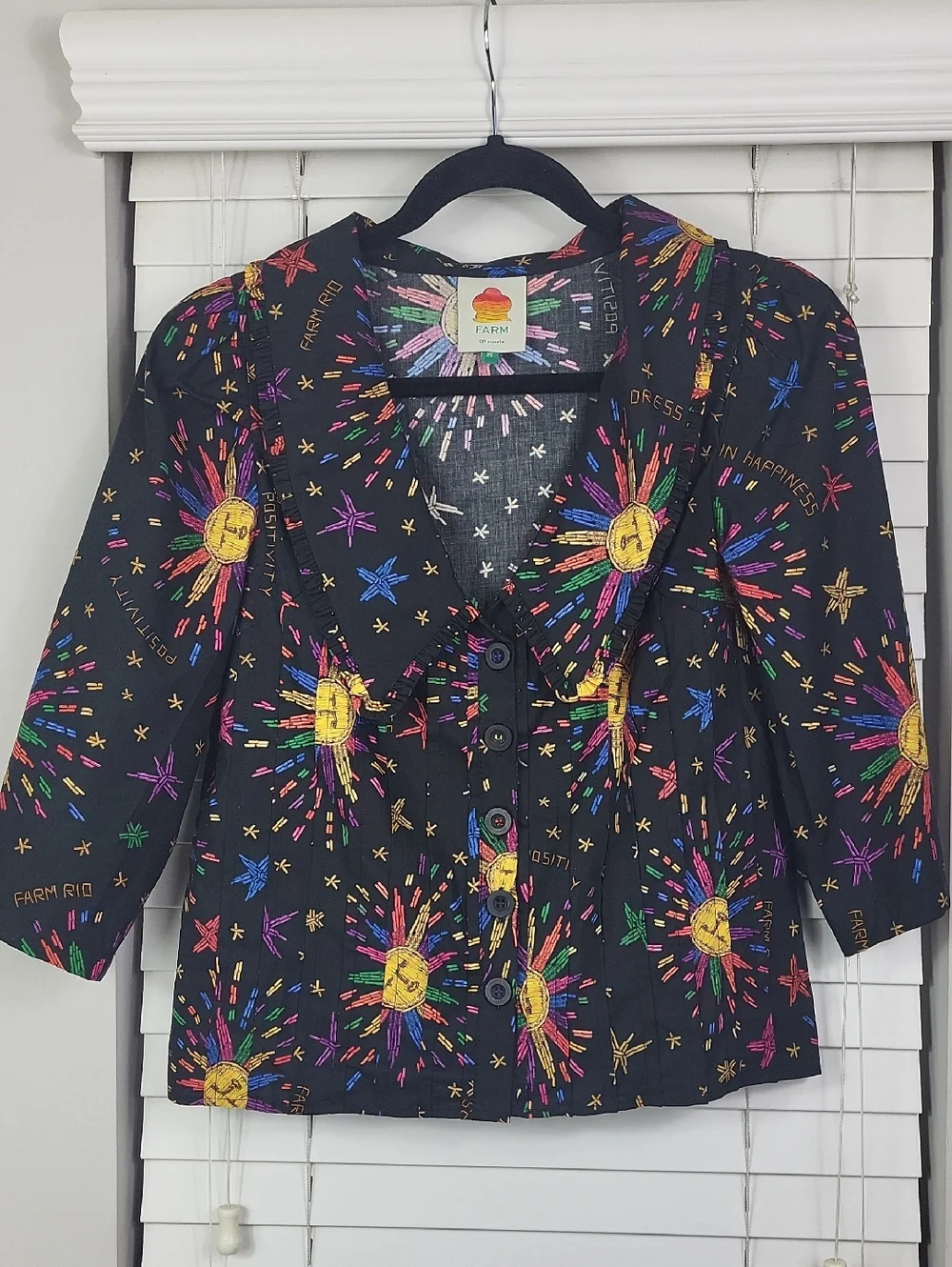 FARM Rio Rainbow Sun Blouse with Colorful Starburst blouse, 3/4 sleeve. Size XS